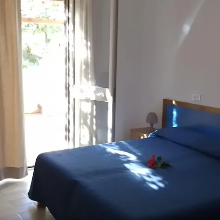 Villaggio La Feluca Hotel 3*