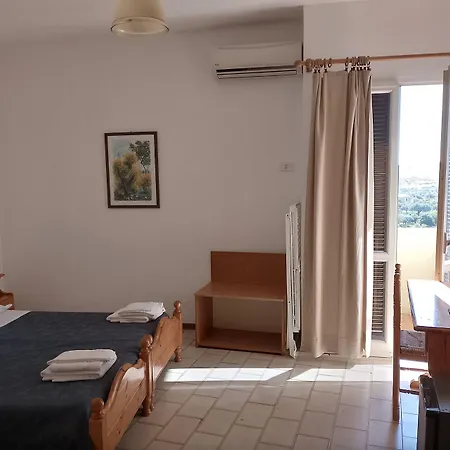 Villaggio La Feluca Hotel 3*