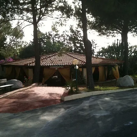 Villaggio La Feluca Hotel