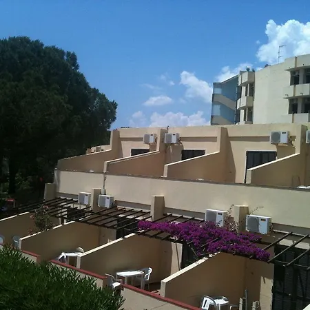 Villaggio La Feluca Hotell 3*